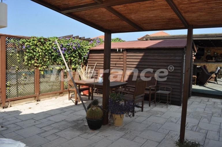 Вилла или дом в Кирения, Северный Кипр с бассейном: купить недвижимость в Турции - 73911