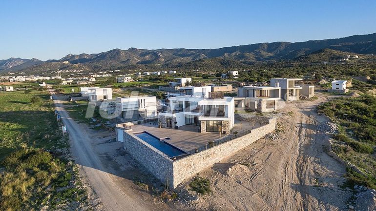 Вилла или дом в Кирения, Северный Кипр вид на море с бассейном в рассрочку: купить недвижимость в Турции - 75265