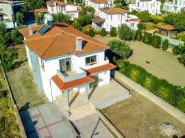Вилла или дом в Кирения, Северный Кипр вид на море: купить недвижимость в Турции - 76428