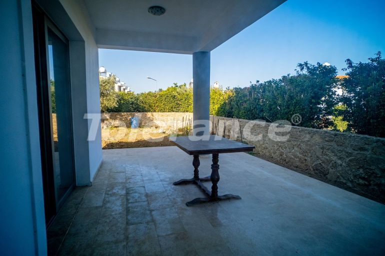 Вилла или дом в Кирения, Северный Кипр вид на море: купить недвижимость в Турции - 76441