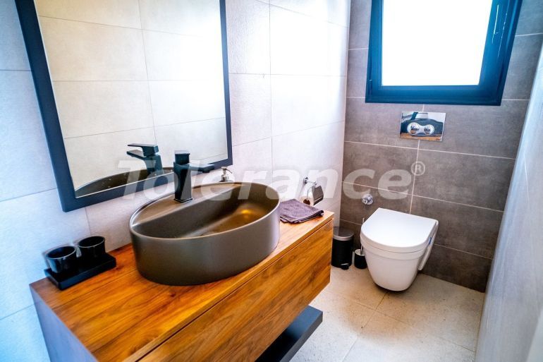 Вилла или дом в Кирения, Северный Кипр: купить недвижимость в Турции - 77065