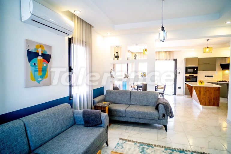 Вилла или дом в Кирения, Северный Кипр: купить недвижимость в Турции - 77075