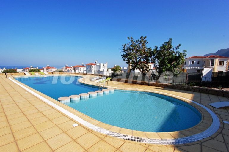 Вилла или дом в Кирения, Северный Кипр вид на море с бассейном: купить недвижимость в Турции - 78237