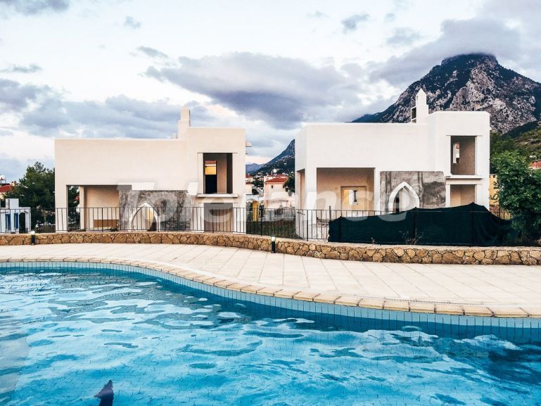 Вилла или дом в Кирения, Северный Кипр вид на море с бассейном: купить недвижимость в Турции - 78245