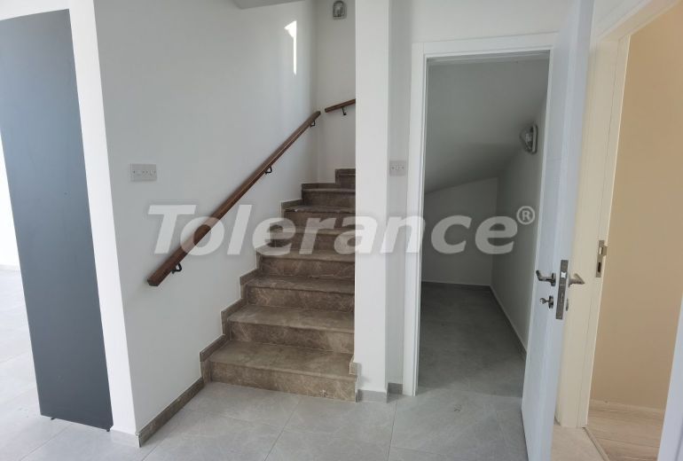 Вилла или дом в Кирения, Северный Кипр вид на море с бассейном: купить недвижимость в Турции - 78255