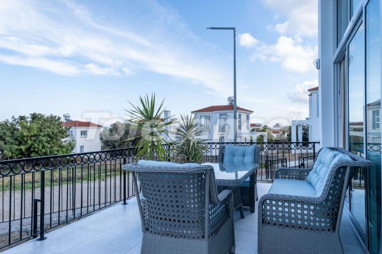 Вилла или дом в Кирения, Северный Кипр: купить недвижимость в Турции - 78262