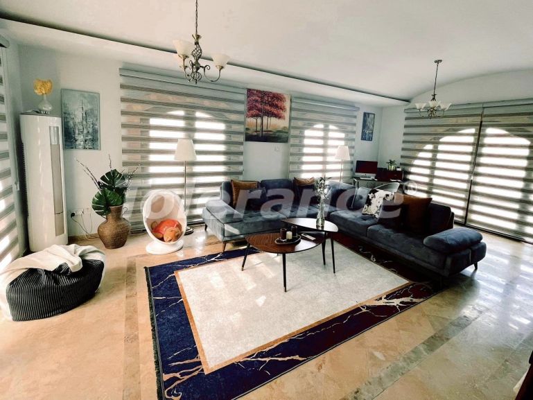 Вилла или дом в Кирения, Северный Кипр вид на море с бассейном: купить недвижимость в Турции - 78634