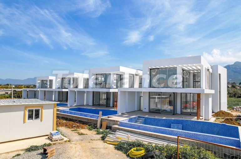 Вилла или дом от застройщика в Кирения, Северный Кипр вид на море с бассейном: купить недвижимость в Турции - 78891