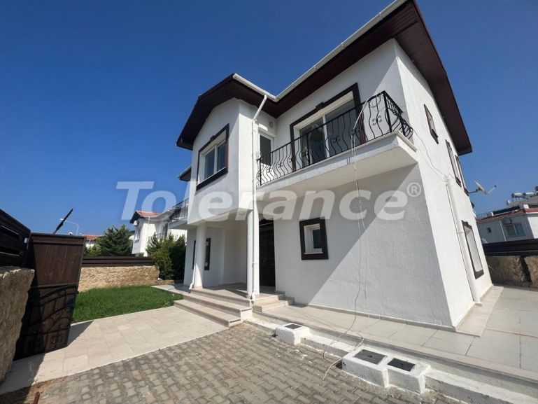 Вилла или дом в Кирения, Северный Кипр вид на море с бассейном: купить недвижимость в Турции - 79706