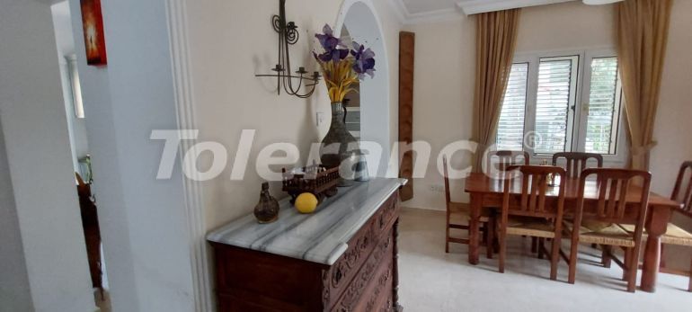 Вилла или дом в Кирения, Северный Кипр вид на море с бассейном: купить недвижимость в Турции - 81696