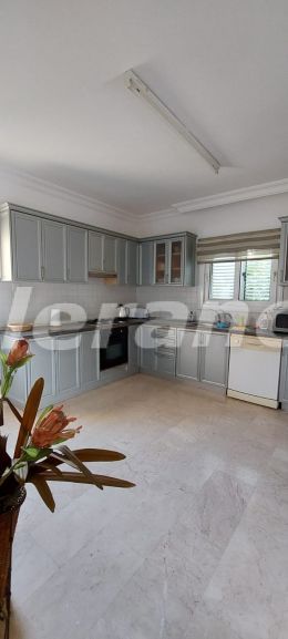 Вилла или дом в Кирения, Северный Кипр вид на море с бассейном: купить недвижимость в Турции - 81711