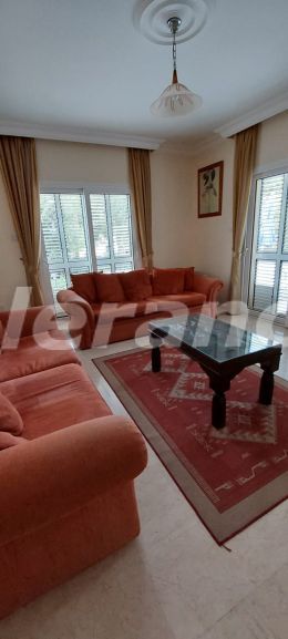 Вилла или дом в Кирения, Северный Кипр вид на море с бассейном: купить недвижимость в Турции - 81712