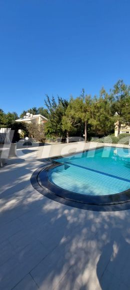 Вилла или дом в Кирения, Северный Кипр вид на море с бассейном: купить недвижимость в Турции - 81725