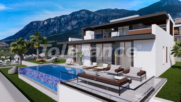 Вилла или дом в Кирения, Северный Кипр: купить недвижимость в Турции - 83372