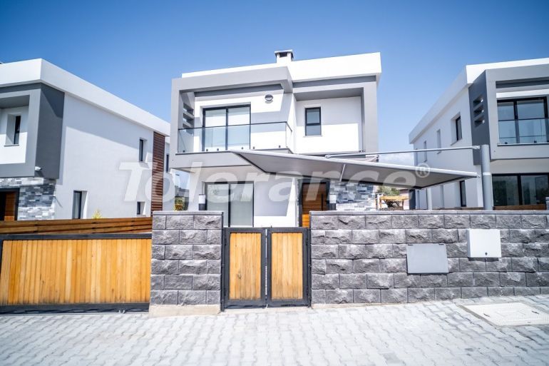 Вилла или дом в Кирения, Северный Кипр: купить недвижимость в Турции - 84784