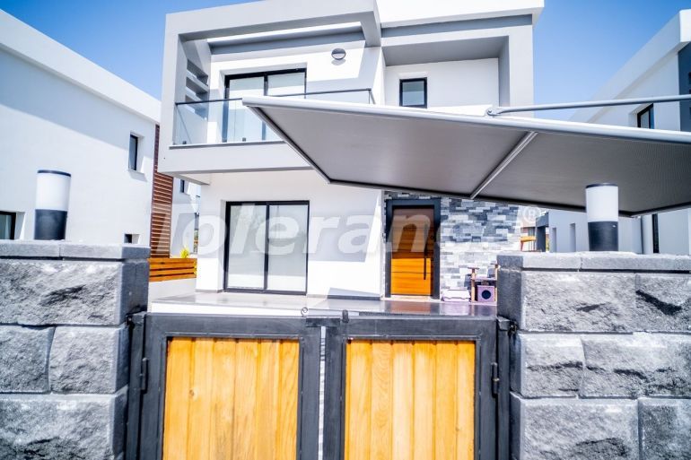 Вилла или дом в Кирения, Северный Кипр: купить недвижимость в Турции - 84786