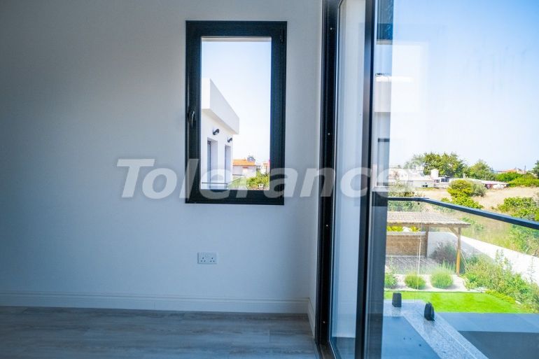 Вилла или дом в Кирения, Северный Кипр: купить недвижимость в Турции - 84843