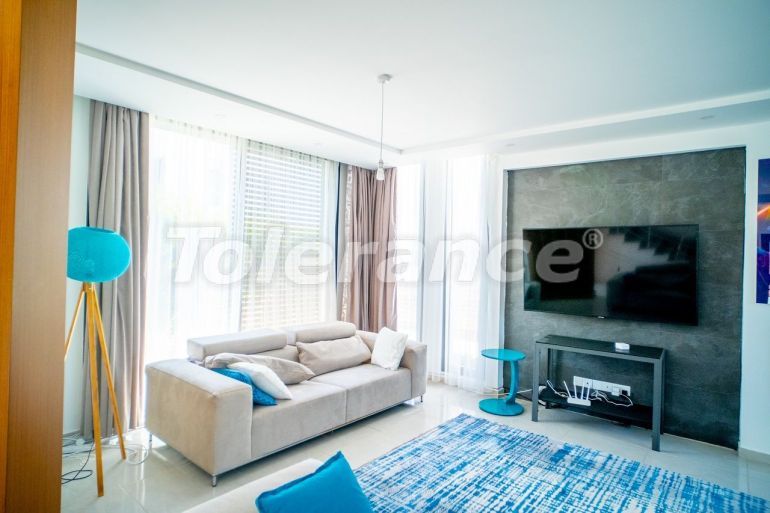 Вилла или дом в Кирения, Северный Кипр: купить недвижимость в Турции - 85096