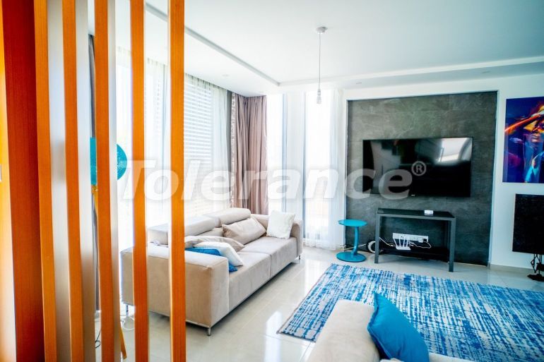 Вилла или дом в Кирения, Северный Кипр: купить недвижимость в Турции - 85097