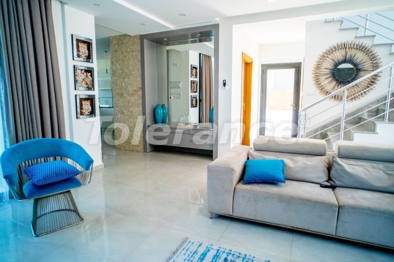 Вилла или дом в Кирения, Северный Кипр: купить недвижимость в Турции - 85105