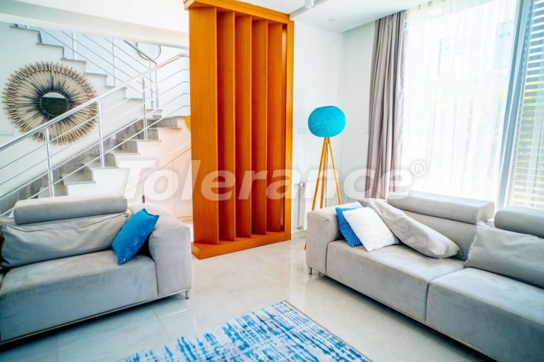 Вилла или дом в Кирения, Северный Кипр: купить недвижимость в Турции - 85106