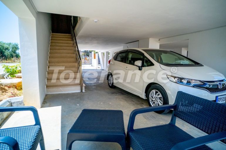 Вилла или дом в Кирения, Северный Кипр с бассейном: купить недвижимость в Турции - 85784