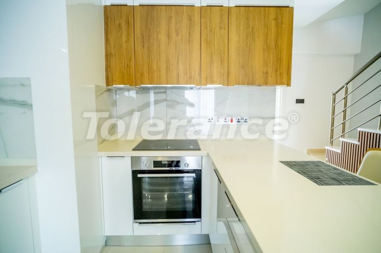 Вилла или дом в Кирения, Северный Кипр с бассейном: купить недвижимость в Турции - 85803