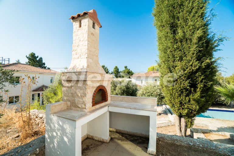 Вилла или дом от застройщика в Кирения, Северный Кипр вид на море с бассейном в рассрочку: купить недвижимость в Турции - 86051