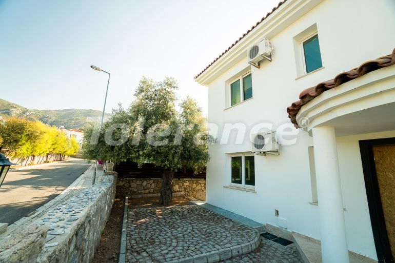 Вилла или дом от застройщика в Кирения, Северный Кипр вид на море с бассейном в рассрочку: купить недвижимость в Турции - 86058