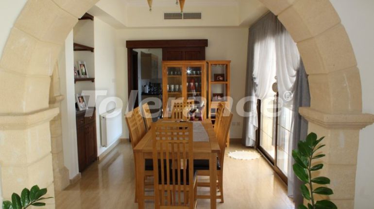 Вилла или дом в Кирения, Северный Кипр вид на море с бассейном - 86203 Вилла или дом в Кирения, Северный Кипр вид на море с бассейном: купить недвижимость в Турции - 86203