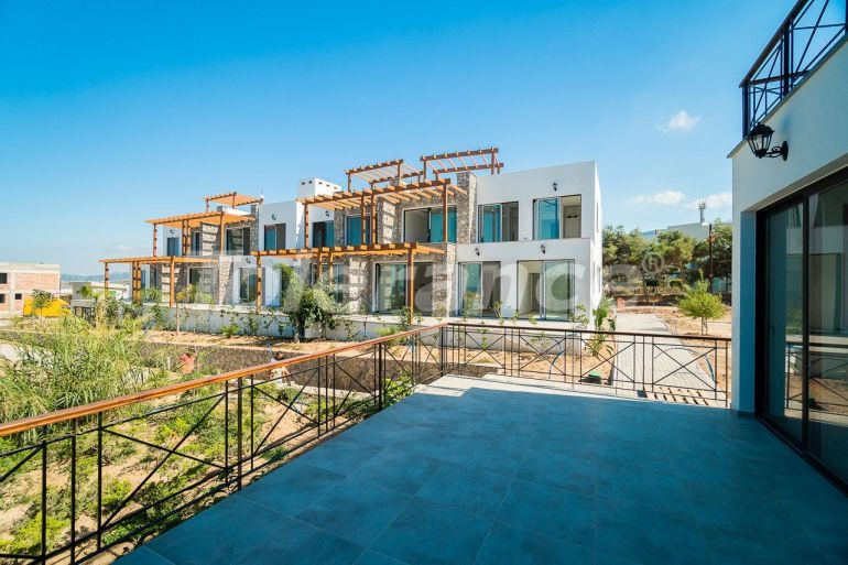 Вилла или дом от застройщика в Кирения, Северный Кипр вид на море с бассейном: купить недвижимость в Турции - 86721