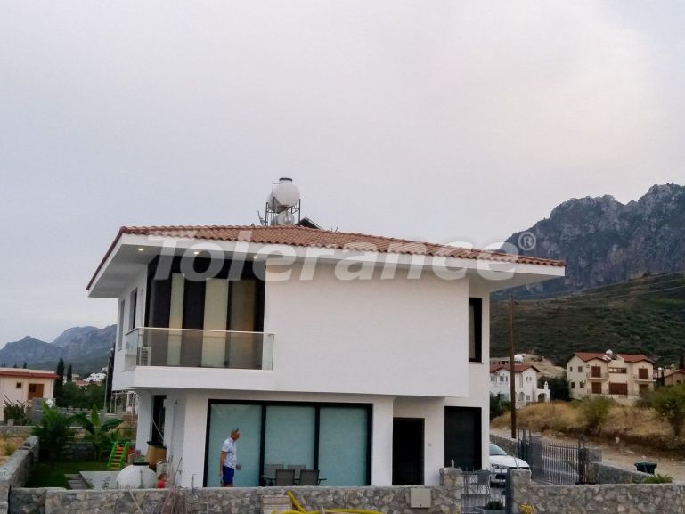 Вилла или дом от застройщика в Кирения, Северный Кипр с бассейном: купить недвижимость в Турции - 86843