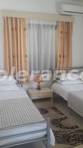 Вилла или дом в Кирения, Северный Кипр с бассейном: купить недвижимость в Турции - 87101