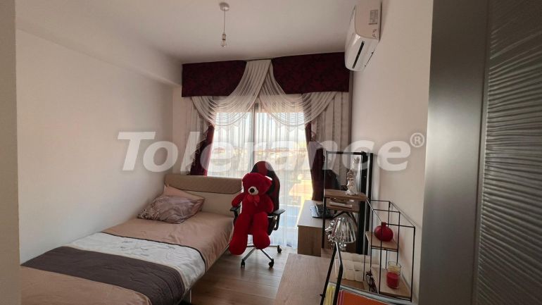 Вилла или дом в Кирения, Северный Кипр вид на море: купить недвижимость в Турции - 87705