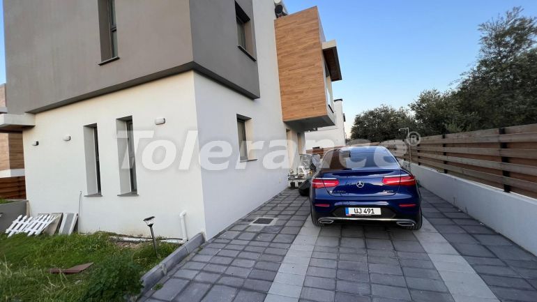 Вилла или дом в Кирения, Северный Кипр вид на море: купить недвижимость в Турции - 87721