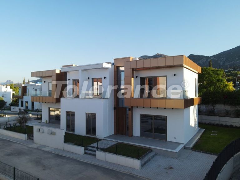 Вилла или дом от застройщика в Кирения, Северный Кипр вид на море в рассрочку: купить недвижимость в Турции - 87814