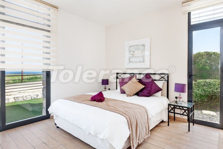 Вилла или дом в Кирения, Северный Кипр вид на море с бассейном в рассрочку: купить недвижимость в Турции - 88348