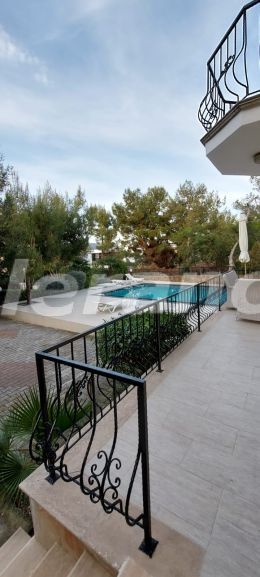 Вилла или дом в Кирения, Северный Кипр вид на море с бассейном: купить недвижимость в Турции - 89245