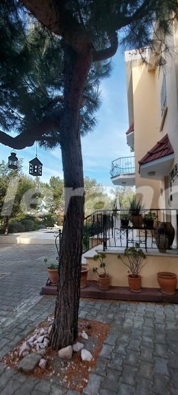 Вилла или дом в Кирения, Северный Кипр вид на море с бассейном: купить недвижимость в Турции - 89254