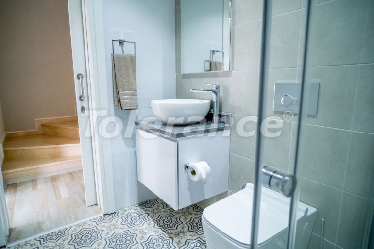 Вилла или дом в Кирения, Северный Кипр с бассейном: купить недвижимость в Турции - 90238