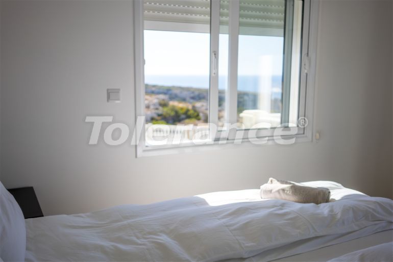 Вилла или дом от застройщика в Кирения, Северный Кипр вид на море с бассейном: купить недвижимость в Турции - 90579