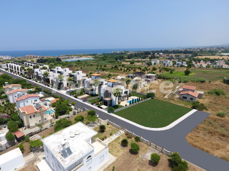 Вилла или дом от застройщика в Кирения, Северный Кипр вид на море с бассейном: купить недвижимость в Турции - 90767