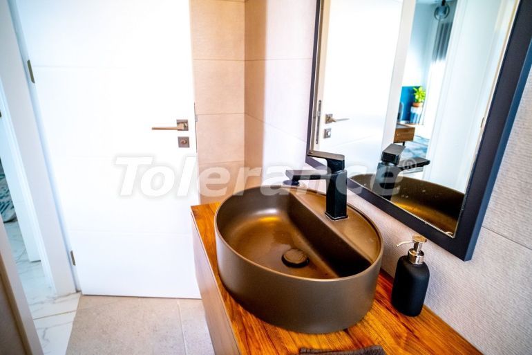 Вилла или дом в Кирения, Северный Кипр: купить недвижимость в Турции - 91465