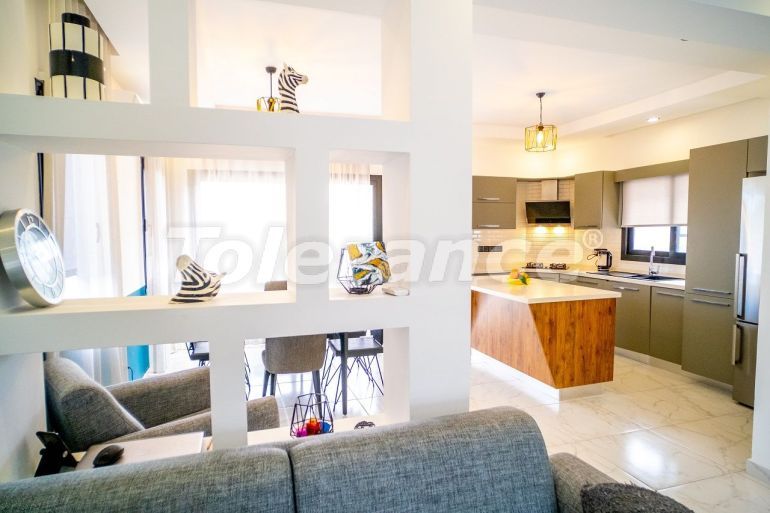 Вилла или дом в Кирения, Северный Кипр: купить недвижимость в Турции - 91475