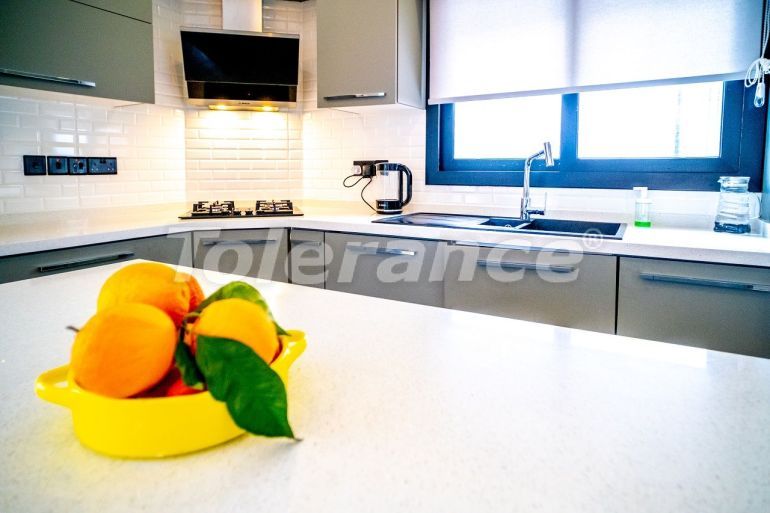 Вилла или дом в Кирения, Северный Кипр: купить недвижимость в Турции - 91479