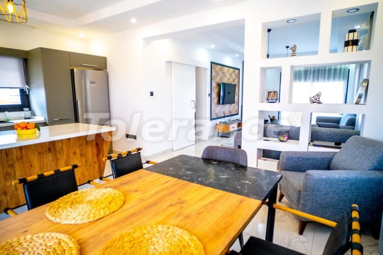 Вилла или дом в Кирения, Северный Кипр: купить недвижимость в Турции - 91492