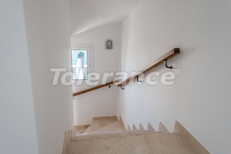 Вилла или дом в Кирения, Северный Кипр: купить недвижимость в Турции - 91736