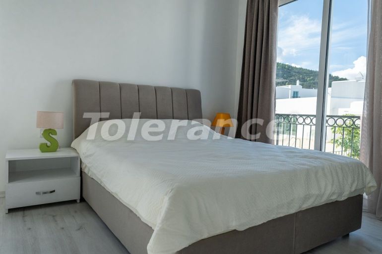 Вилла или дом в Кирения, Северный Кипр: купить недвижимость в Турции - 91738