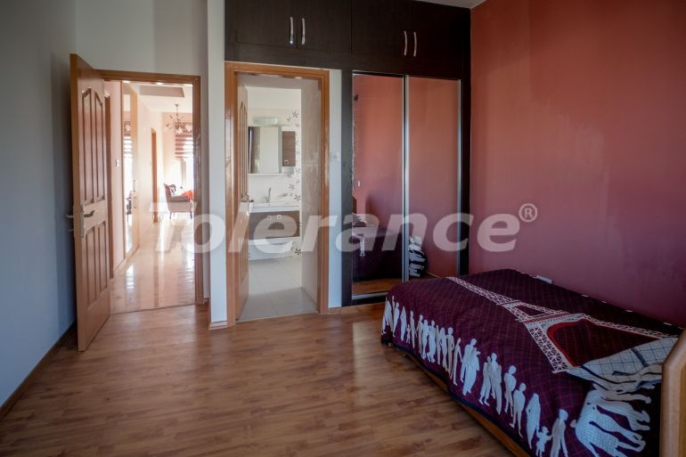 Вилла или дом в Кирения, Северный Кипр вид на море: купить недвижимость в Турции - 93075