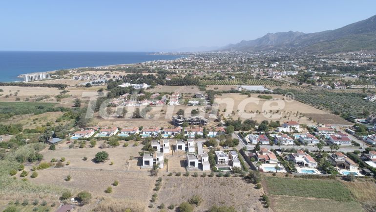 Вилла или дом от застройщика в Кирения, Северный Кипр с бассейном: купить недвижимость в Турции - 93349